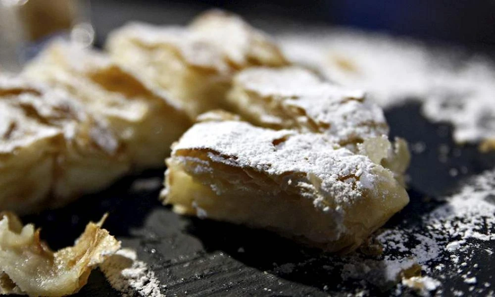 Taste Atlas: Η μπουγάτσα κορυφαία συνταγή με φύλλο στον κόσμο